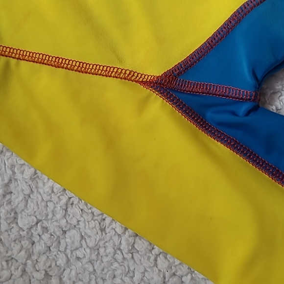 Disney Store Marvel Spiderman Little Boy Swim Rash Guard Size 5/6 - Picture 8 of 13